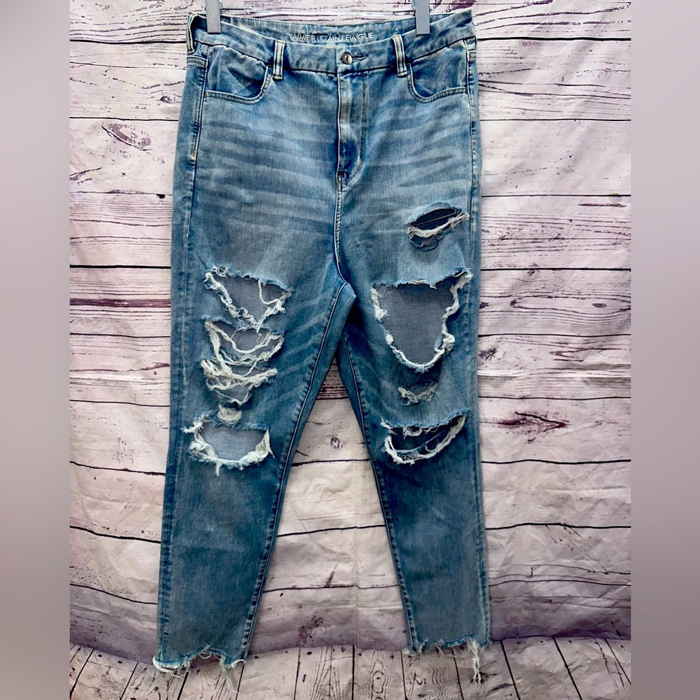 American Eagle Outfitters Light Blue Ripped Straight Leg Jeans